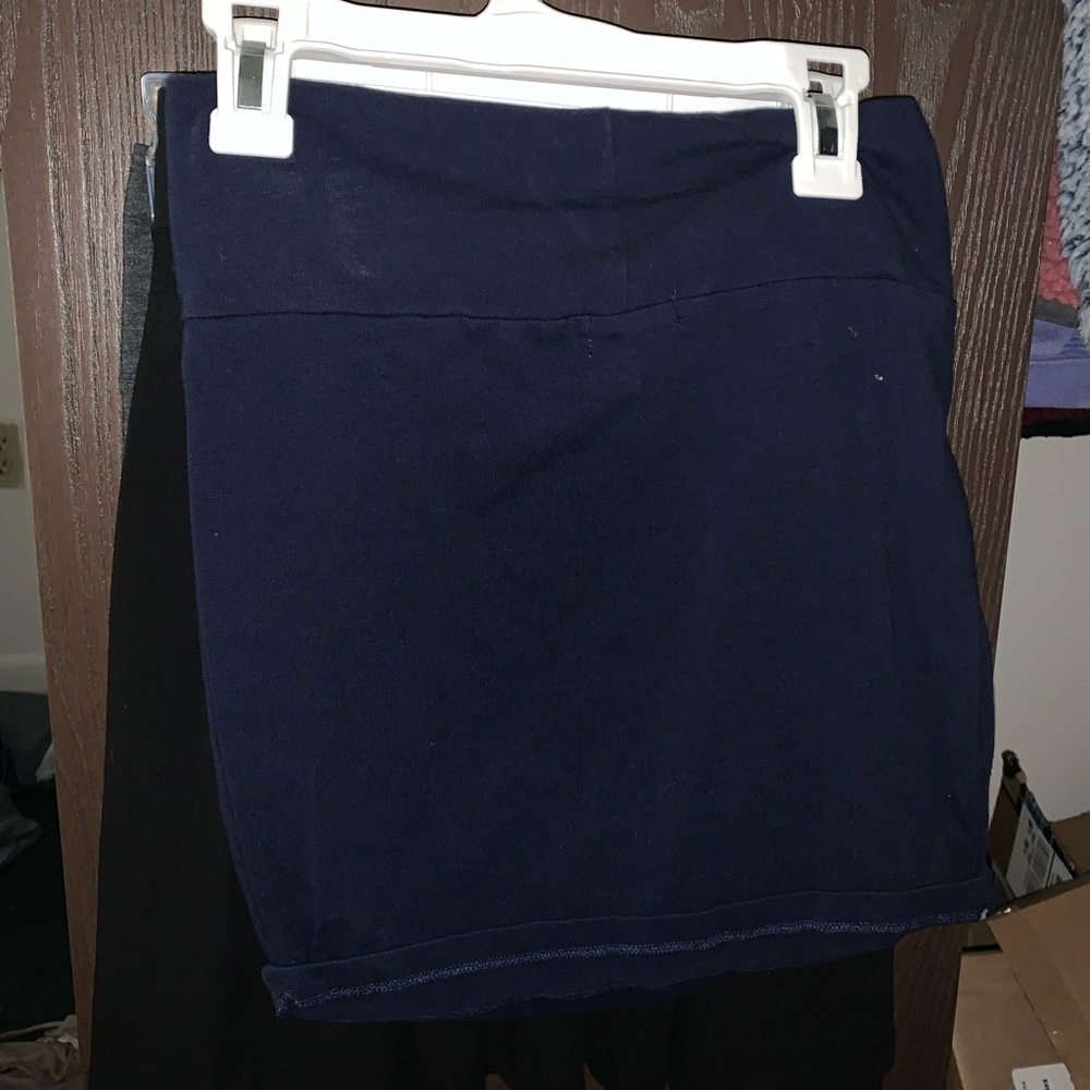 Polyester skirt, worn once